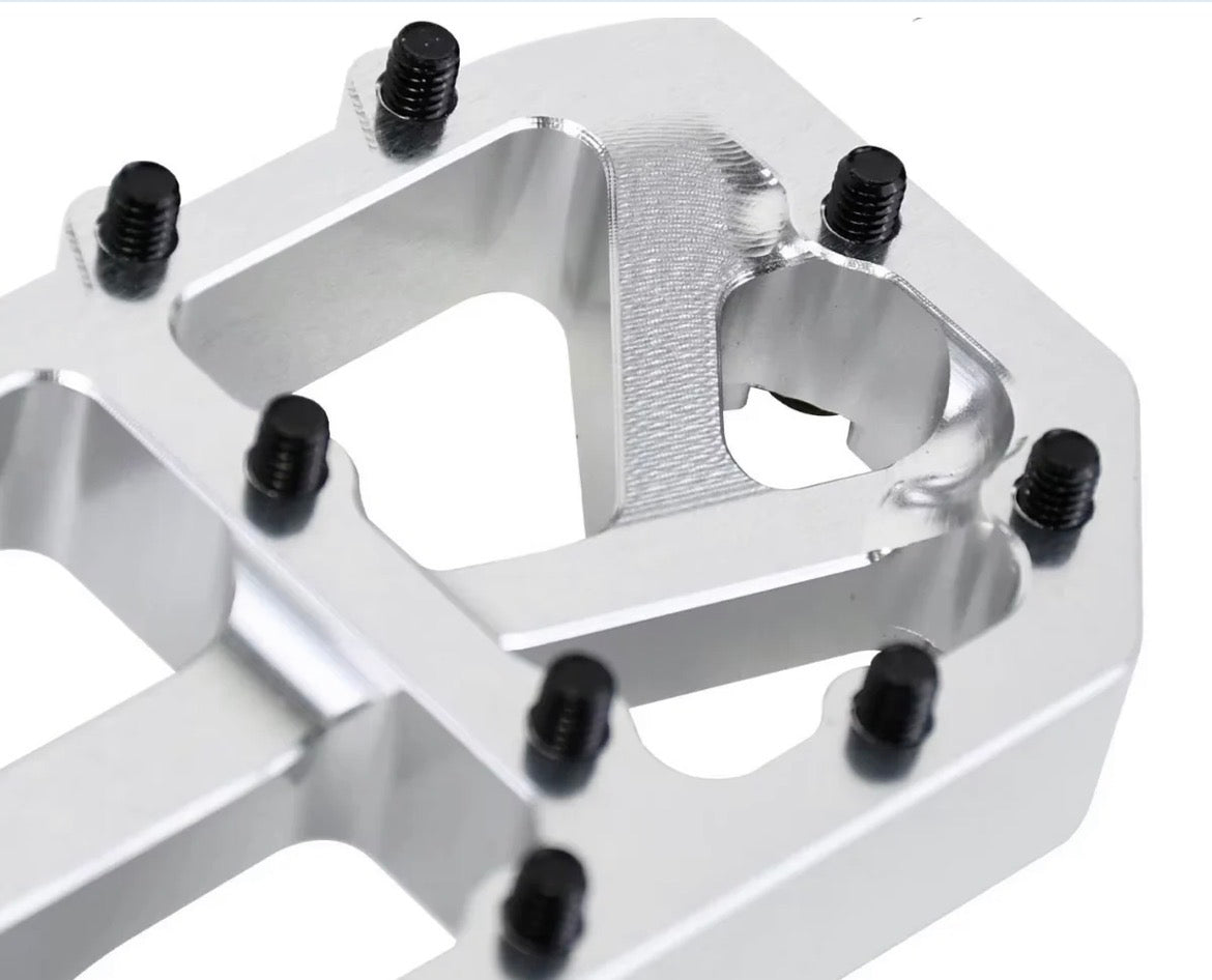 Surron Ultra Bee wide pegs